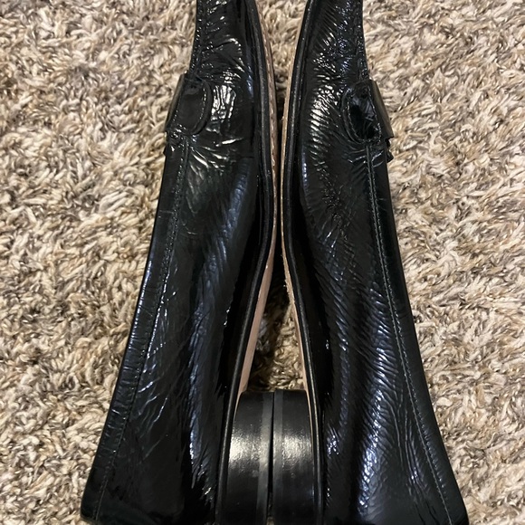 Stuart Weitzman Shiny Black Flats with Silver Accent - Picture 5 of 10